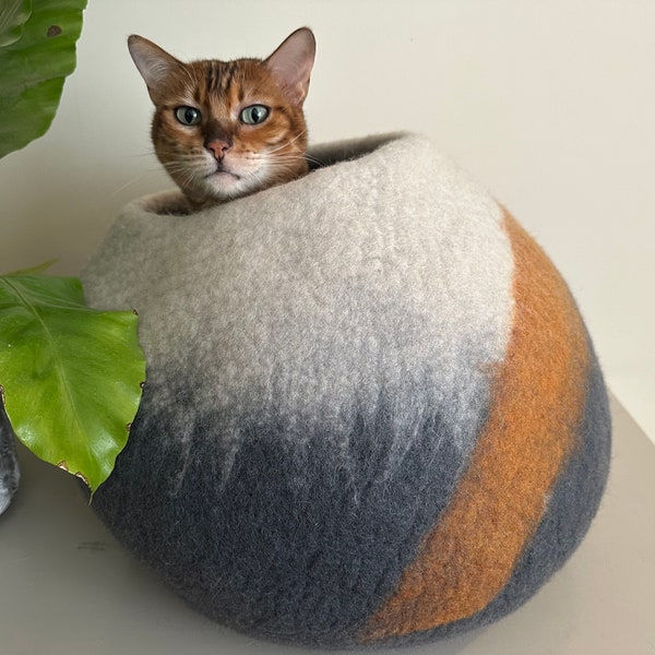 May Sale - UK Best Selling High Quality Cat Caves - Products designed to match your Home!  Despatch within 1 day from UK.