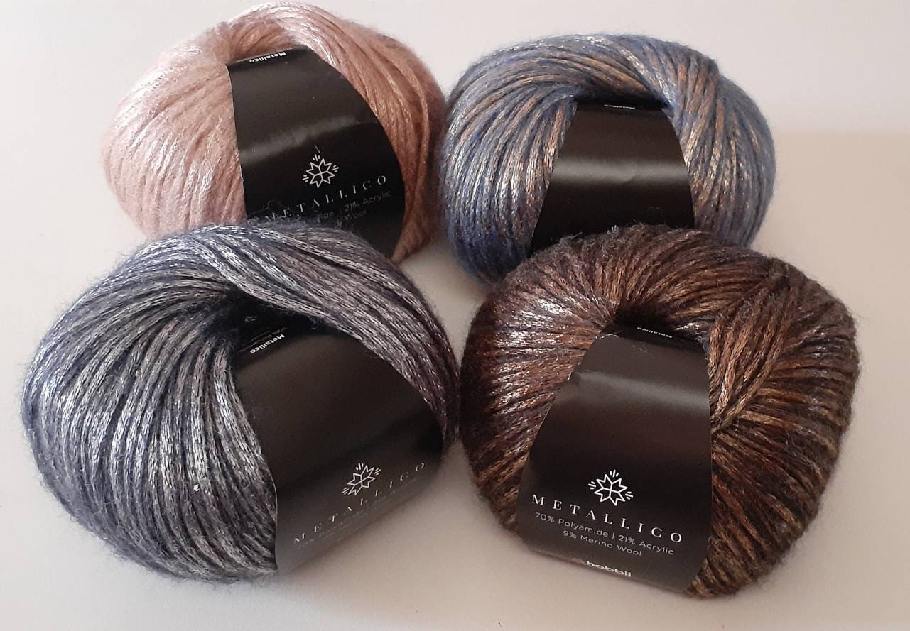 i found this beautiful and soft metallic yarn, but what should I make with  it? I'll use them as two ply, so hook 9-11mm : r/Brochet