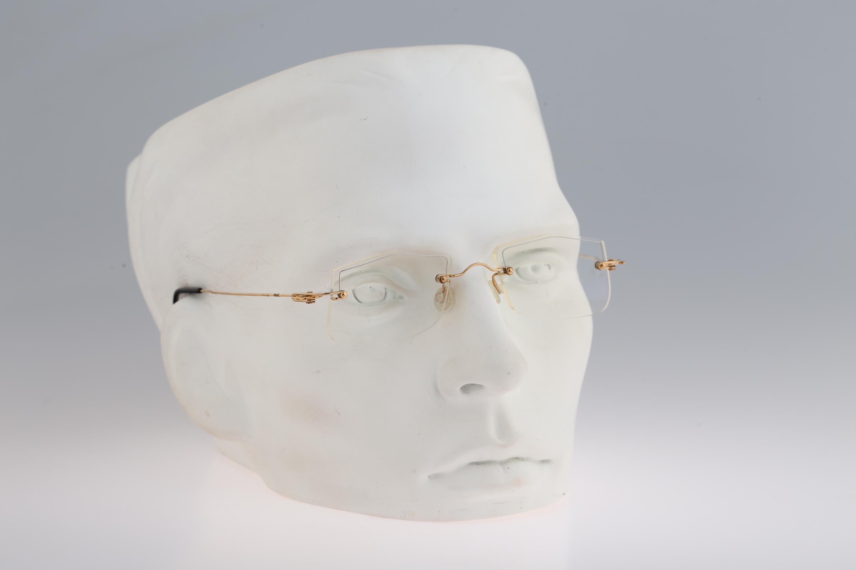 ⭐️TOM⭐️ Tom's Design 185, Vintage 90s Gold and Silver Rimless