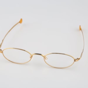 Neostyle Liseur 903, Vintage 90s unique gold oval reading glasses women, NOS