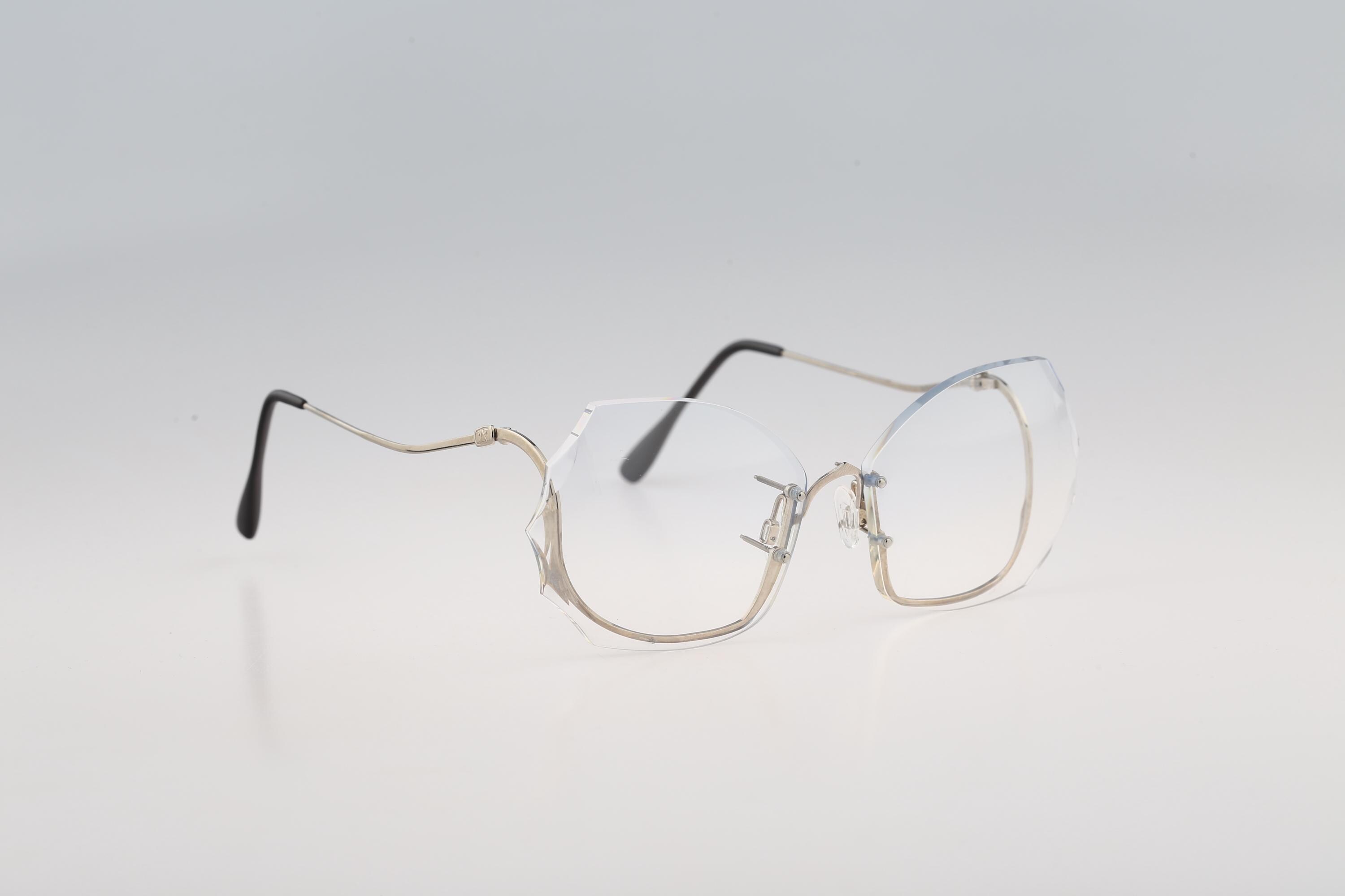 Dolaris, Vintage 80s Oversized Semi Rimless Butterfly 