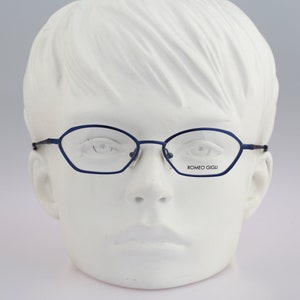 Romeo Gigli RG 198 610, Vintage 90s designer blue small cat eye glasses frames womens NOS