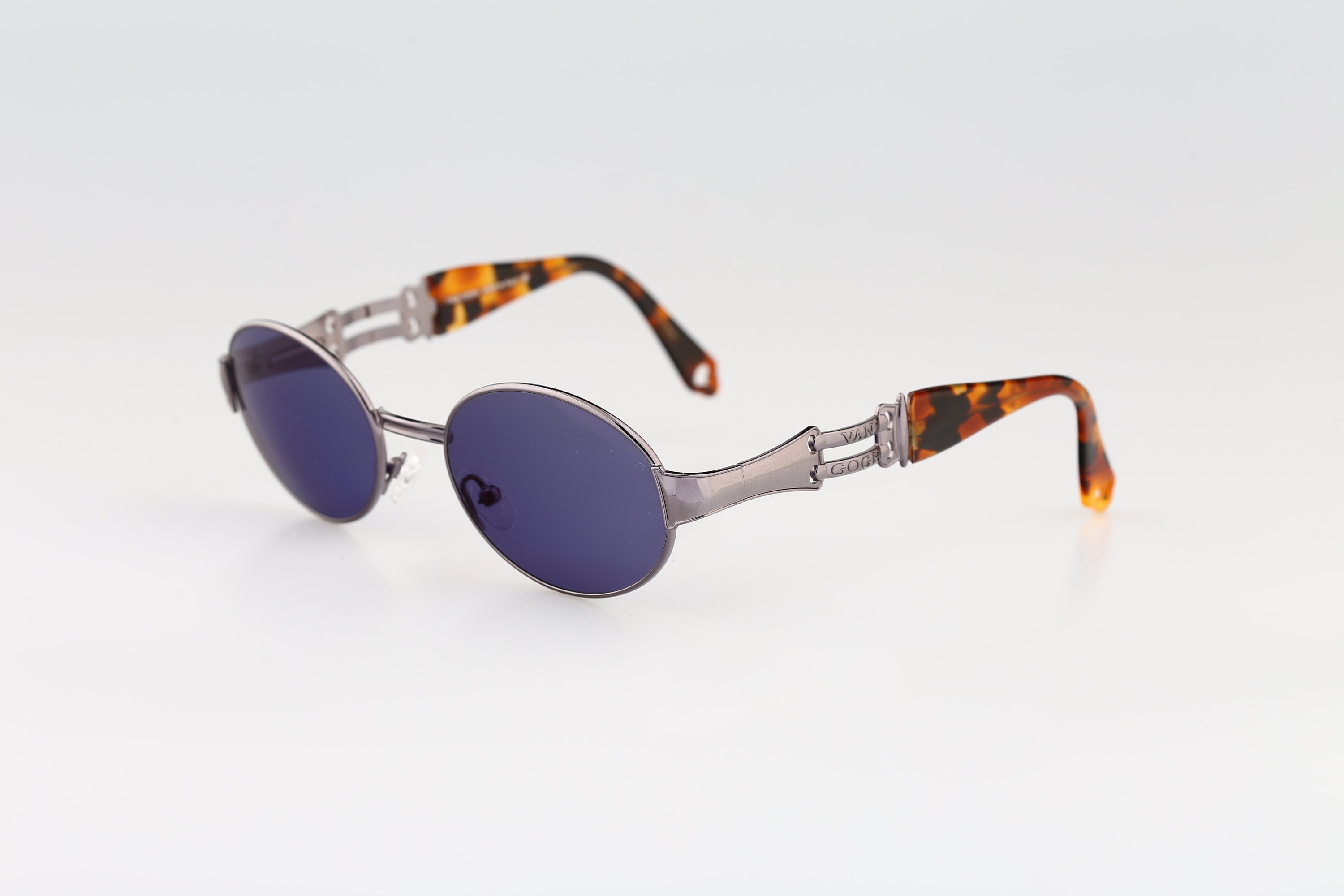Van Gogh VG 80 3050, Vintage 90s Gray and Tortoise Oval