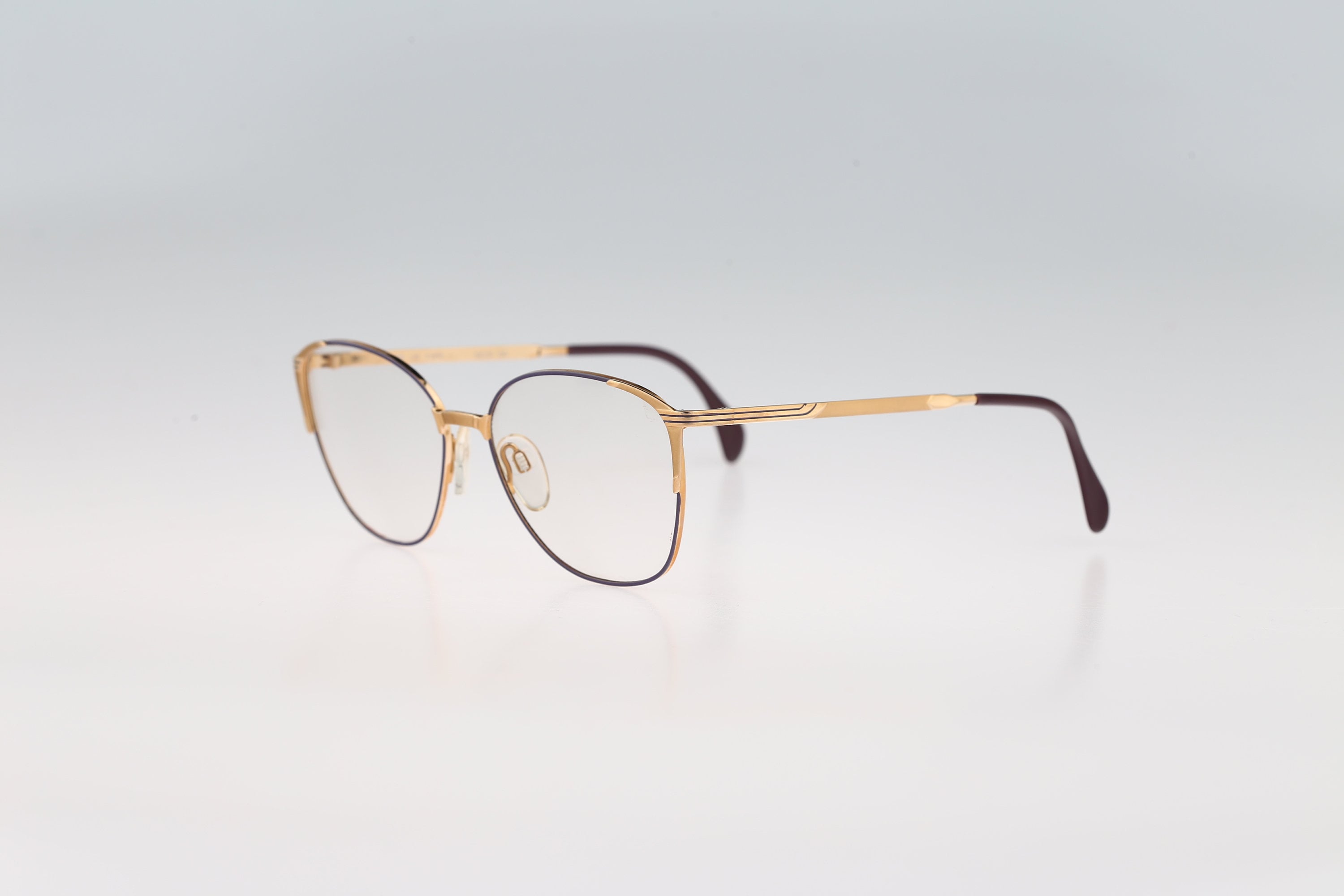 Silhouette M 6183 20 V 6053, Vintage 80s Purple and Gold Square
