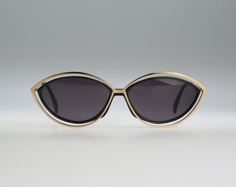 BCBG MAXAZRIA Regal Black Womens Cat‎ Eye Gradient Sunglasses 52-18-135 H16608 BCBG MAXAZRIA Regal Black Womens Cat Eye Gradient Sunglasses  main image 2