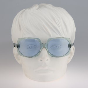 Sunjet, Vintage 70s tinted blue lenses clear oversized butterfly sunglasses women, NOS