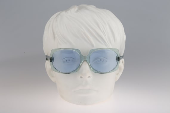 Sunjet, Vintage 70s Tinted Blue Lenses Clear Oversized  display picture 3
