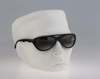 Vuarnet Pouilloux Ref. 103 NMA, Vintage 90s black drop wrap aviator sunglasses mens & women NOS