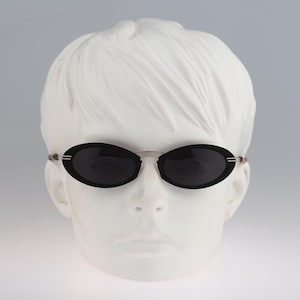 Robert Rudger 0033 148 22, Vintage 90s steampunk black small oval cat eye sunglasses women, NOS