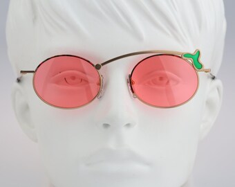 Casanova FC-23 C-03、ヴィンテージ 90 年代のユニークな色付きピンク レンズのカラフルなクレイジー オーバル サングラス、NOS