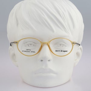 Terri Brogan 8960 20, Vintage 90s lightweight clear yellow oval eyeglasses frames mens & womens NOS