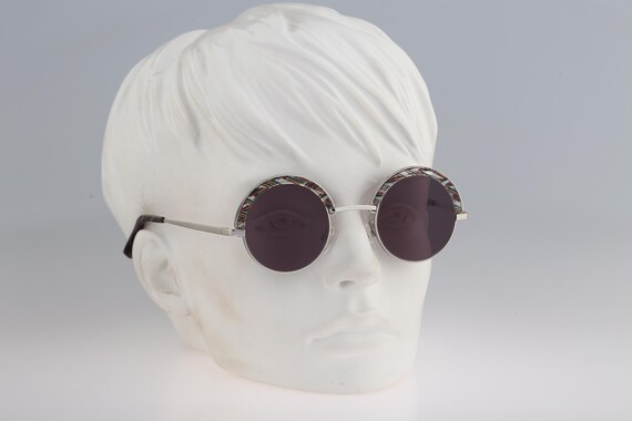 Alain Mikli 631 sunglasses in silver & black Sunglasses Alain Mikli 631 / 391 Round Designer Shades main image 4
