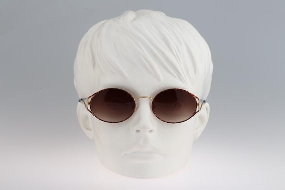 VTG Yves Saint Laurent Tortoise Shell and Gold woman’s Sunglasses with Case 70s sunglasses yves saint laurent - Gem main image 4