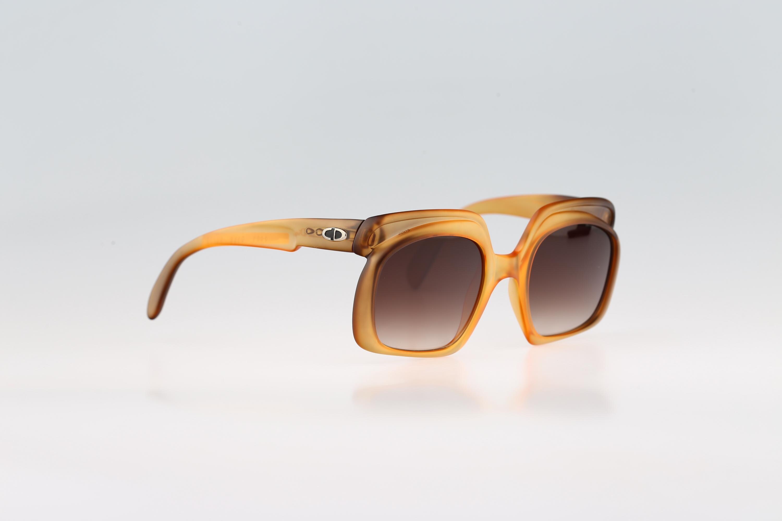Christian Dior 2009 368, Vintage 70s Iconic Oversized Butterfly