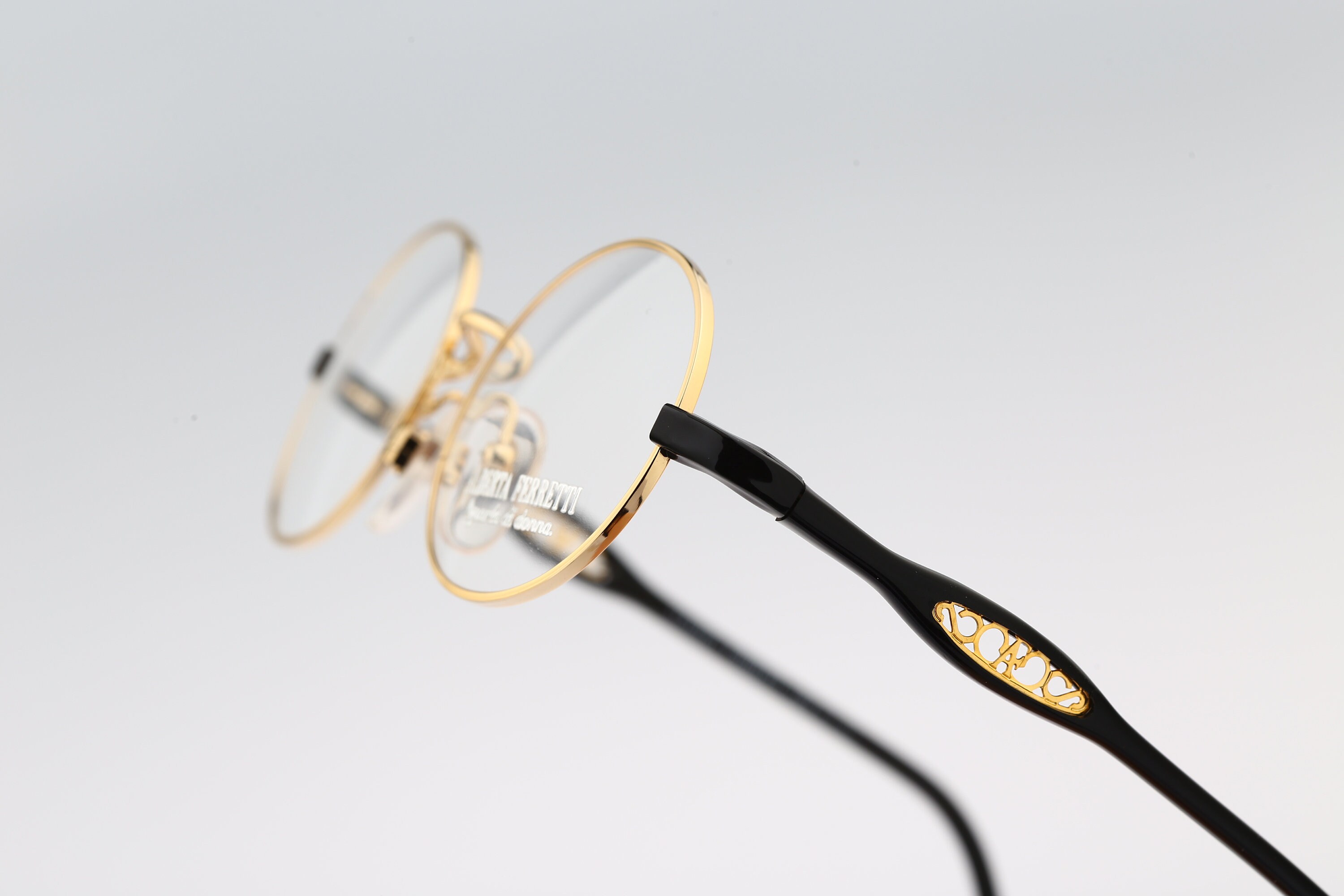 Alberta Ferretti 534 885, Vintage 90s Black & Gold Circle Round