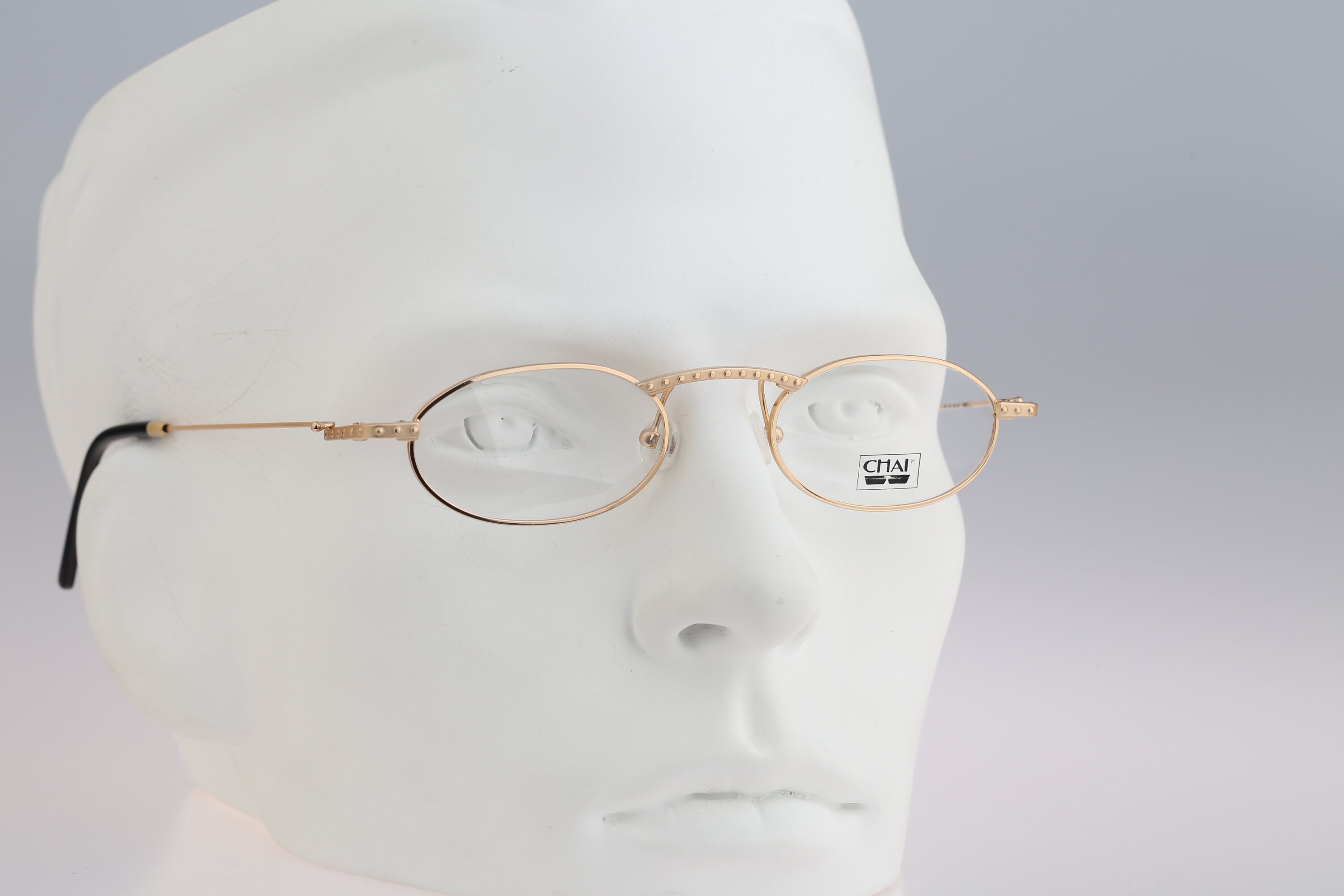 Chai HF2 F6, Vintage 90s Gold Unique Steampunk Small Oval