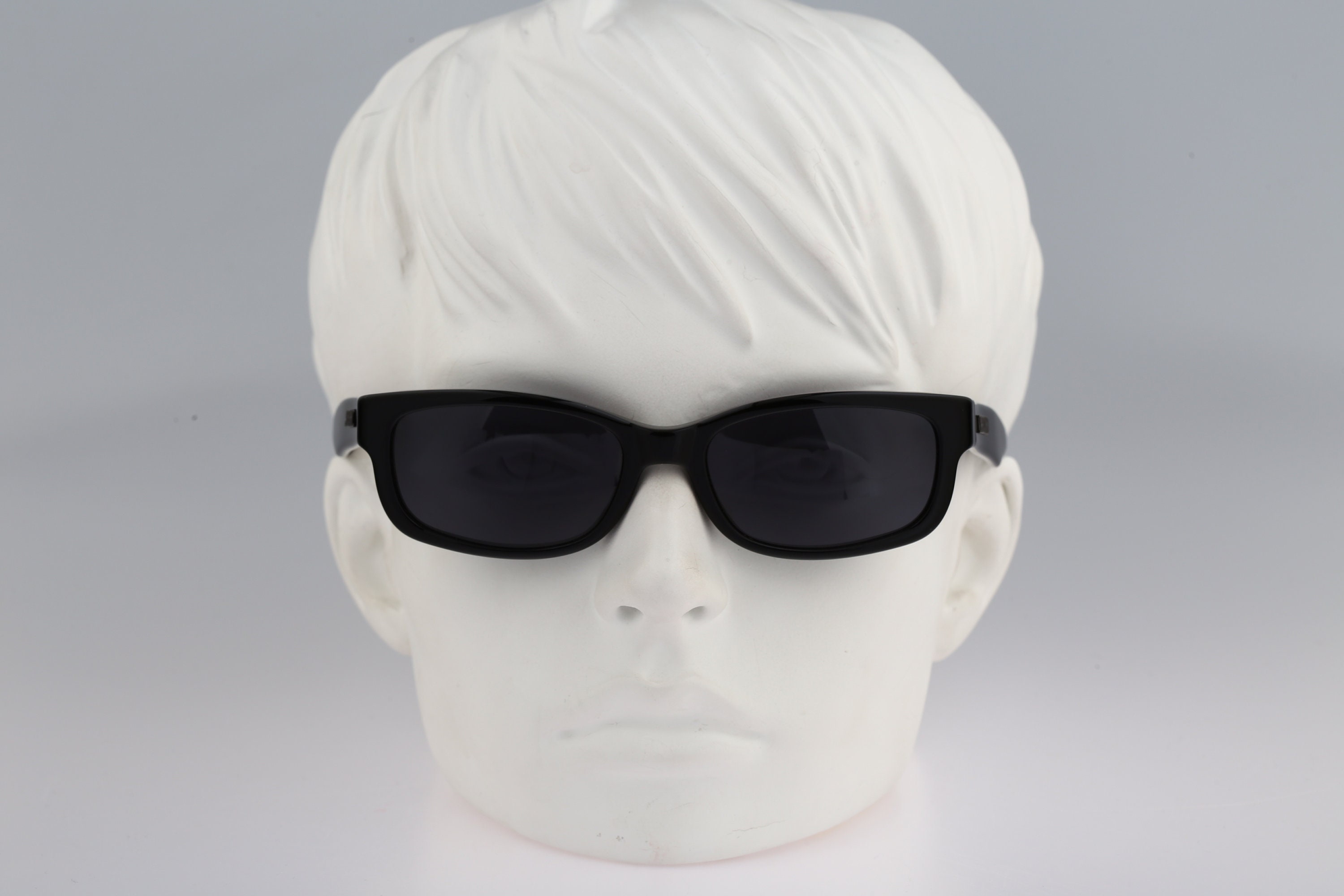 MOSCHINO ヴィンテージサングラス 2本セット Moschino RARE Vintage Custom Moschino Glasses with 2 Sets of