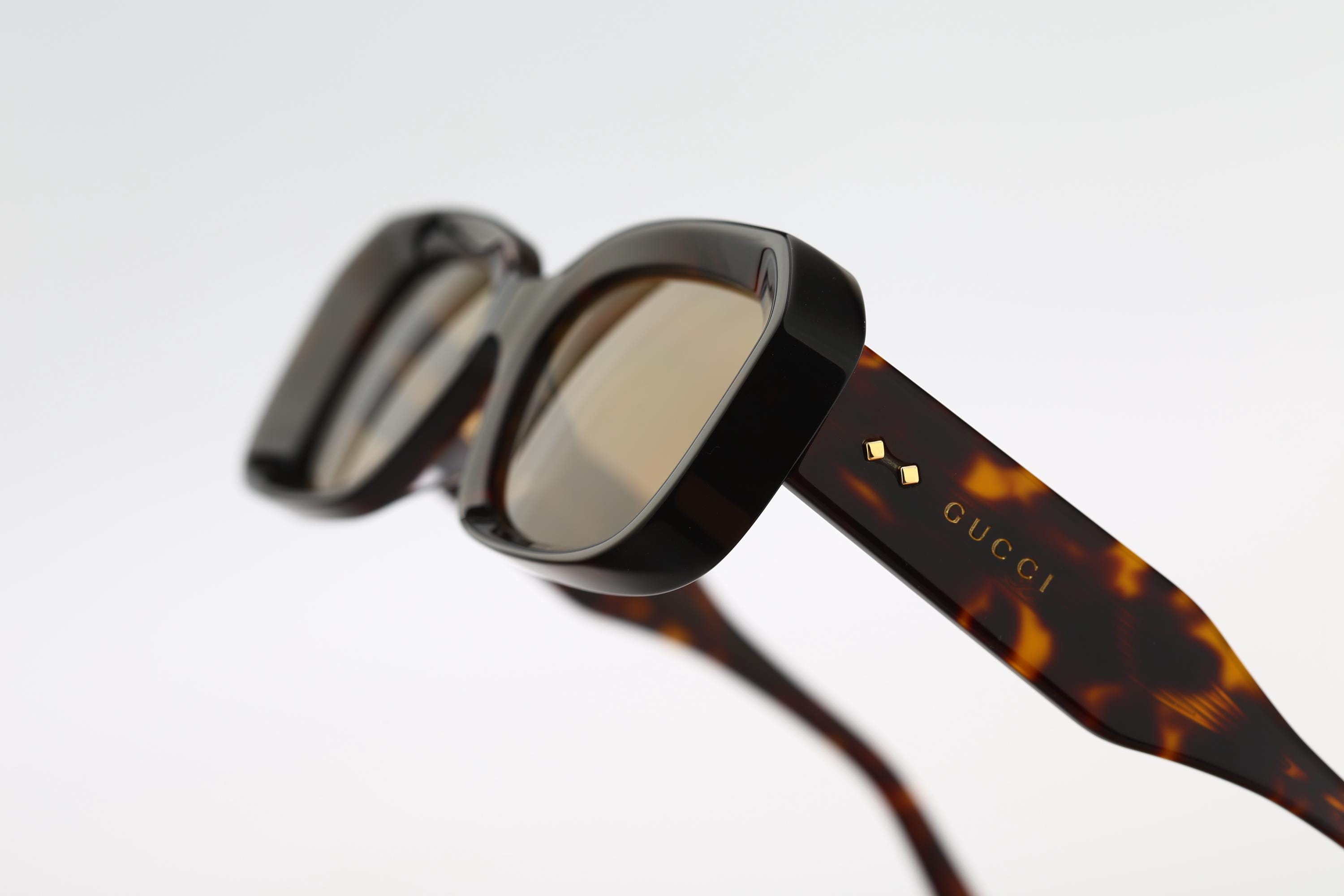 グッチ GG 1531SK 002、2000年代、トータスレクタングルキャットアイ