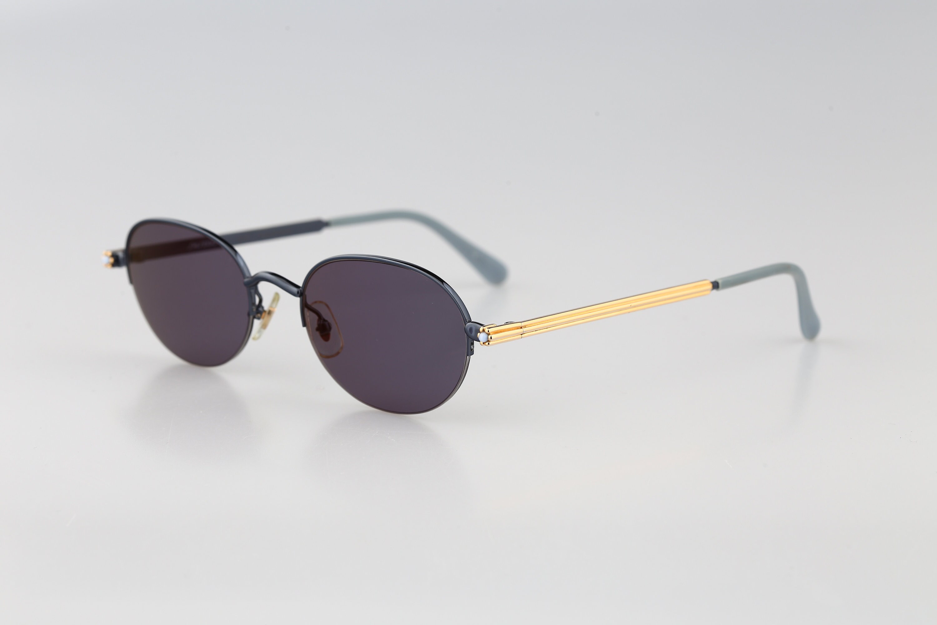 Shiseido Sunglasses - Etsy display picture 3