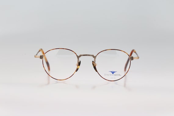 Dakota Smith Vintage Eyeglasses with Sunglasses Clip-On and Intricate Details Dakota smith designer sunglasses - Gem main image 4