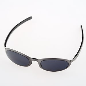Lagerfeld  4201 02, Vintage 90s gray wrap oval sunglasses mens & women, NOS