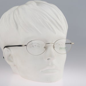 United Colors Of Benetton A94 300, Vintage 90s silver small oval glasses frames mens & womens NOS