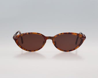 BCBGMAXAZRIA Sunglasses FLAWLESS Tortoise Brown Cat Eye  display picture 2