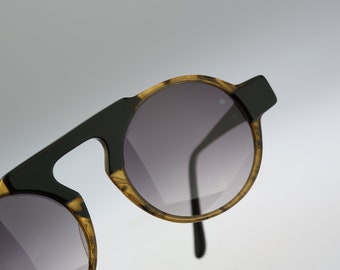 Christopher D. 2526 552 Hand made, Vintage 90s unique black & tortoise round circle sunglasses mens and women NOS