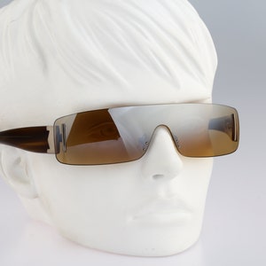 MaxMara 602 S 3Y1, Vintage 2000s  tinted silver mirrored lenses unique wrap rimless shield sunglasses women NOS