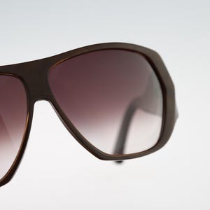 Cartier Paris 4671519, Vintage 2000s brown oversized wrap sunglasses women NOS image 6