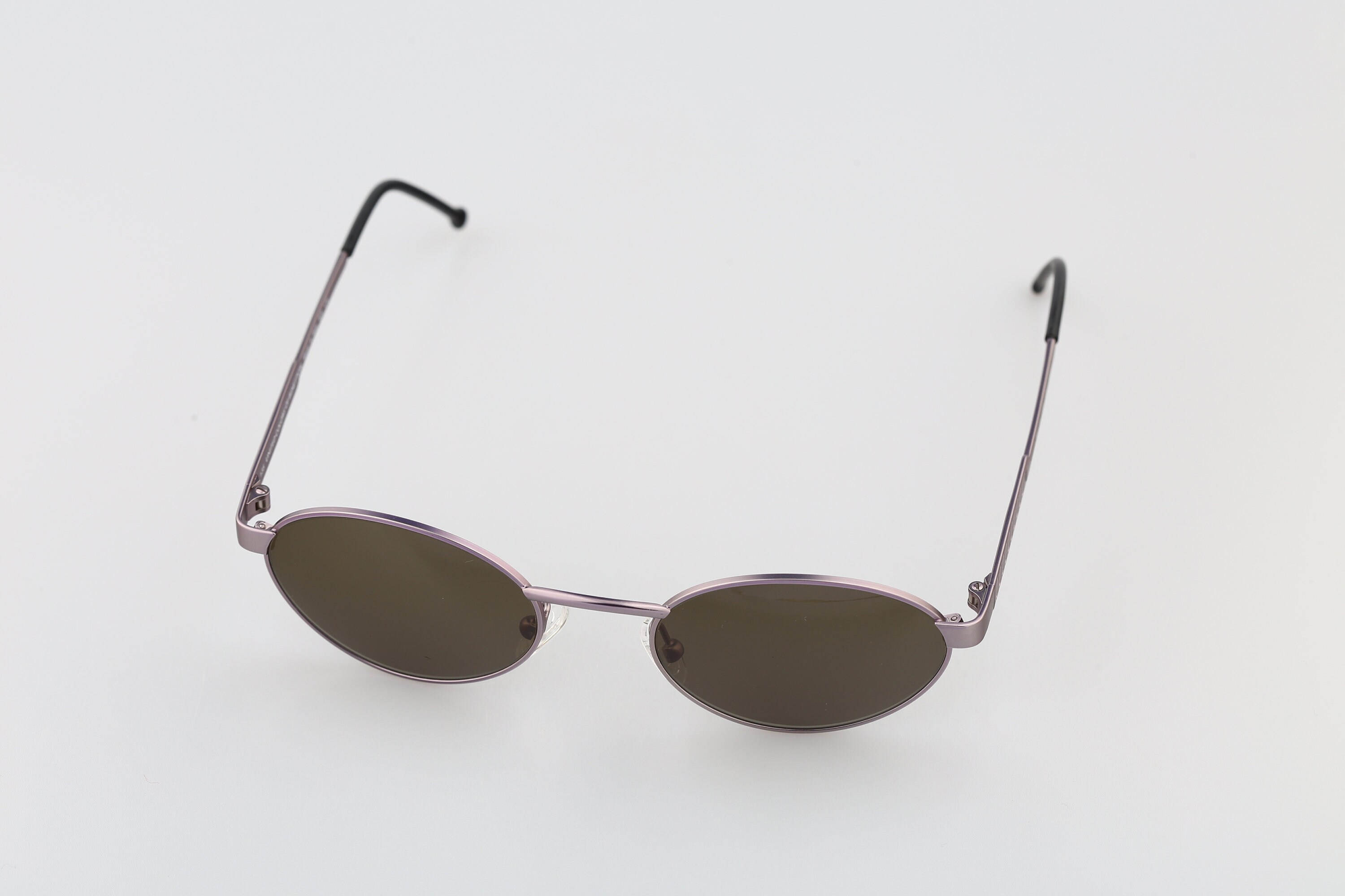 サングラス Benetton Sunglasses BE7038 813 Overfit Silver l Frame Benetton A23 45S, Vintage 90s Silver Small Oval Sunglasses
