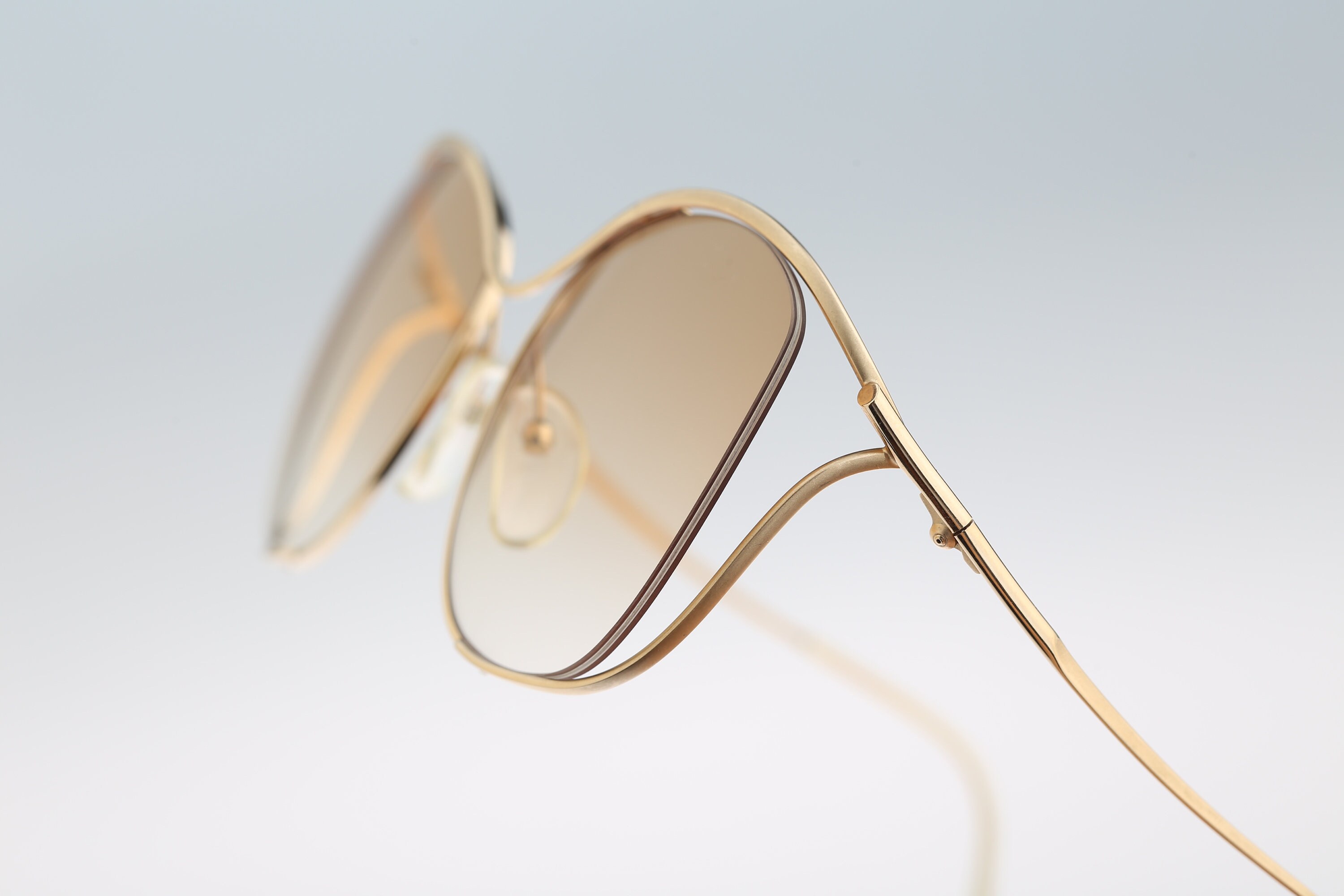 Essilor 327, Vintage 80s Tinted Brown Lenses Gold Oversized  display picture 3
