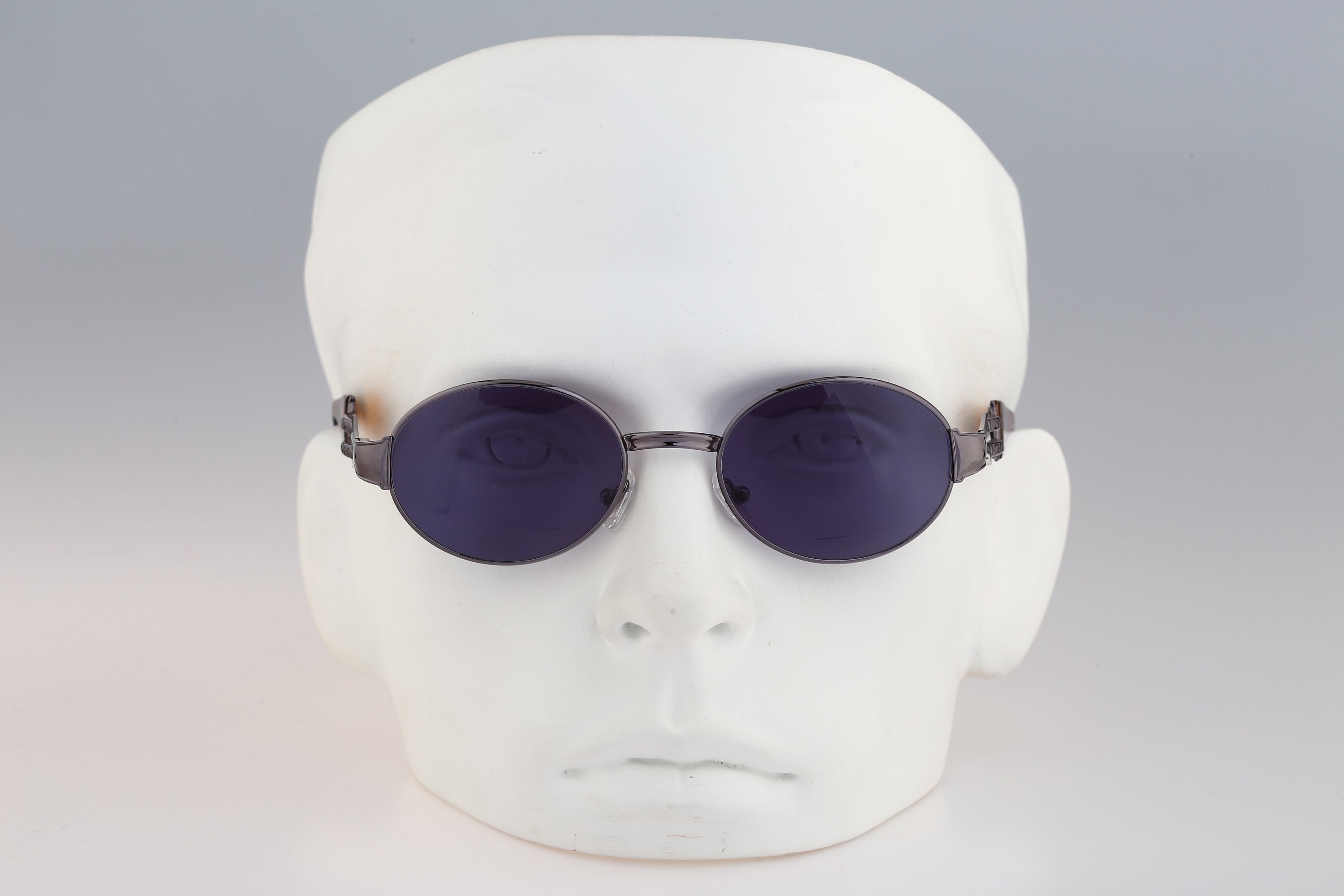 Van Gogh VG 80 3050, Vintage 90s Gray and Tortoise Oval Sunglasses