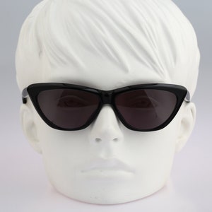 Lewis 707 N, Vintage 90s black cat eye sunglasses women, NOS