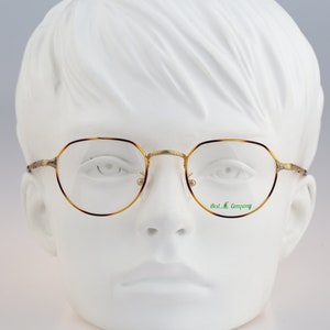 Best Company Best 501 L 29, Vintage 90s gold and tortoise small crown panto round eyeglasses frames mens & womens NOS