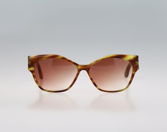 Basile 3787 B 115, Vintage 90s tortoise square butterfly sunglasses  women, NOS