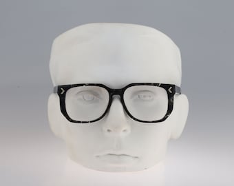 Play 831, Vintage 80er Jahre Brillengestell in quadratischer Form in Schildpatt Optik Herren & Damen / NOS