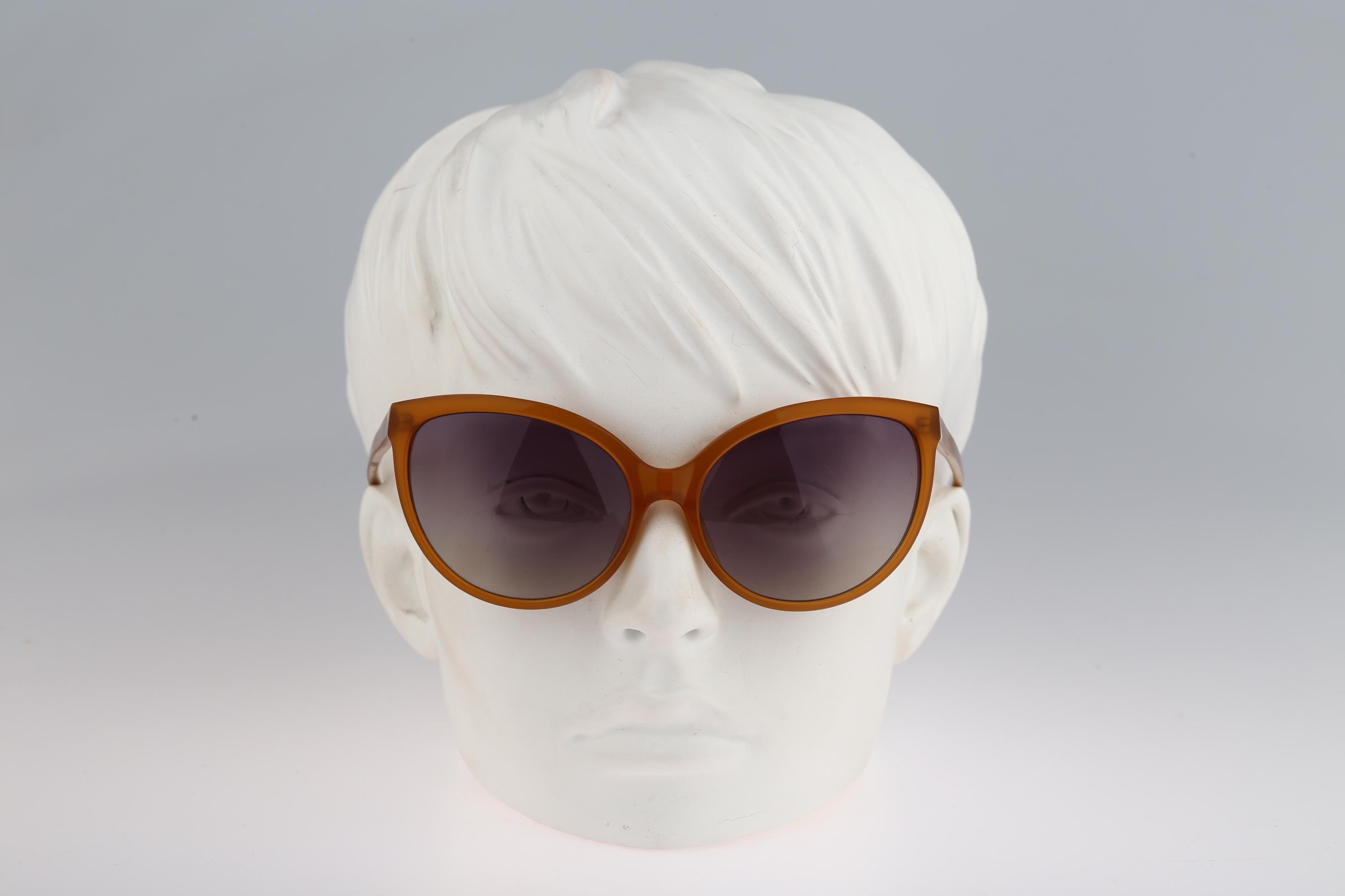 【超美品】LINDA FARROW LUXE ヴィンテージ アイウェア 箱付 超美品】LINDA FARROW LUXE ヴィンテージ アイウェア 箱付 楽天