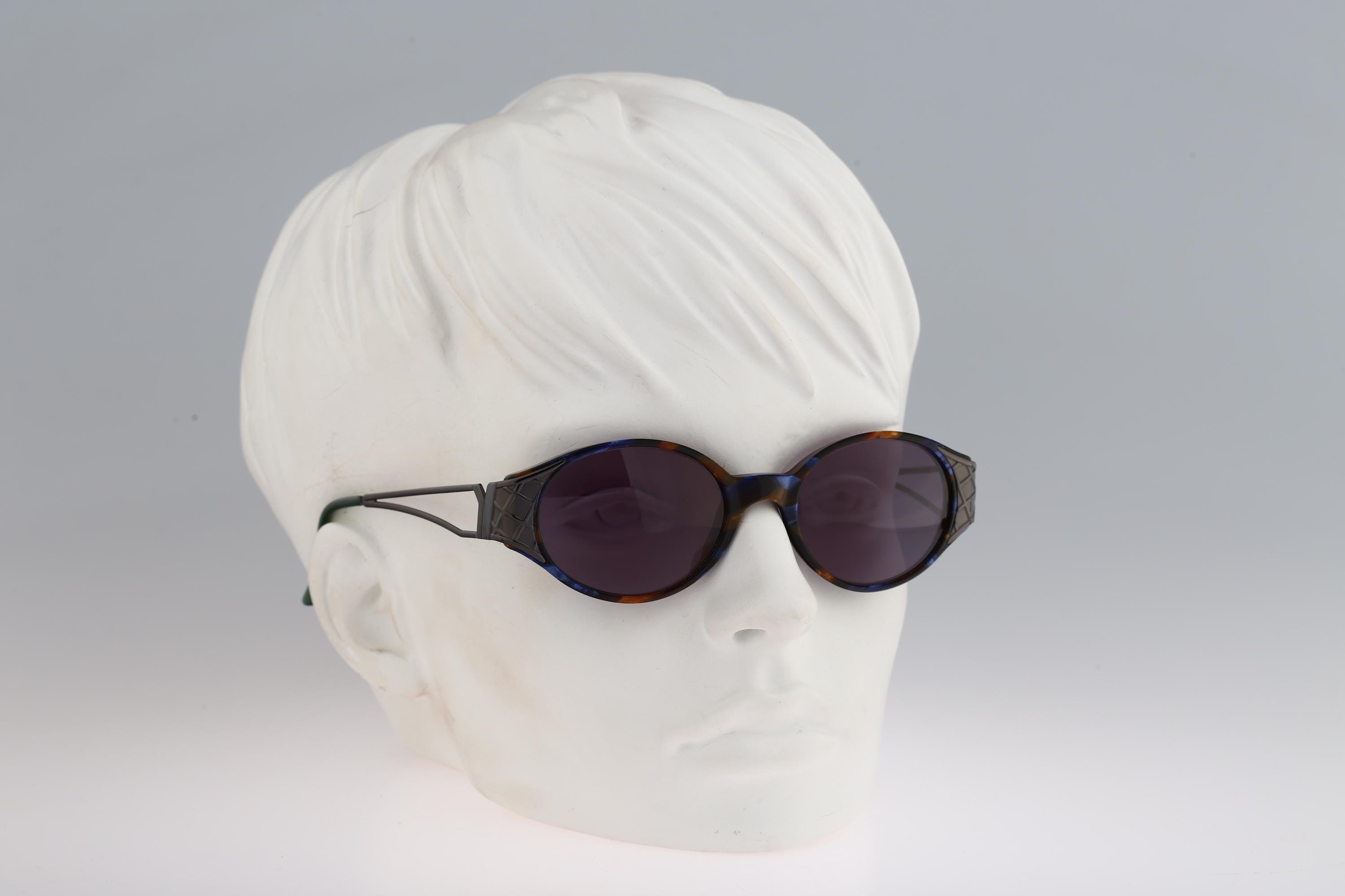 Saint Laurent - Etsy Saint Laurent - Etsy