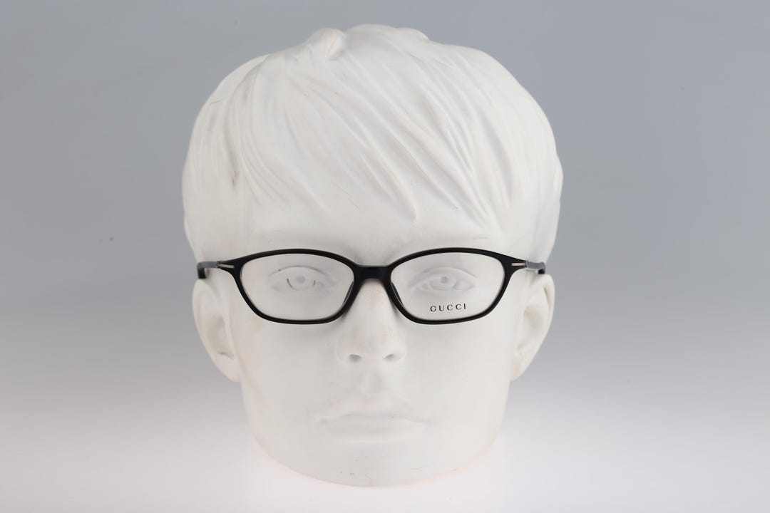 Gucci GG 2428 807, Vintage 90s Black Small Rectangle Cat Eye