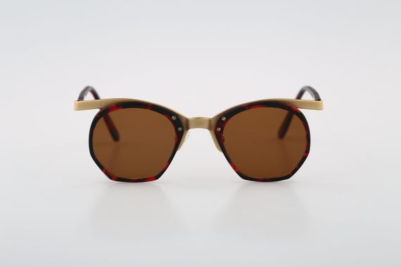 Valentino Toscani 502 002, Vintage 90s Gold and Red  display picture 1