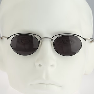 Small round sunglasses men, Contro Verse 3950 148 22, Vintage 90s black crazy steampunk sunglasses women NOS