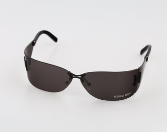 Romeo Gigli RG 61001, Vintage 2000s Black Wrap Side Shileds Romeo Gigli RG 61001, Vintage 2000s Black Wrap Side Shileds