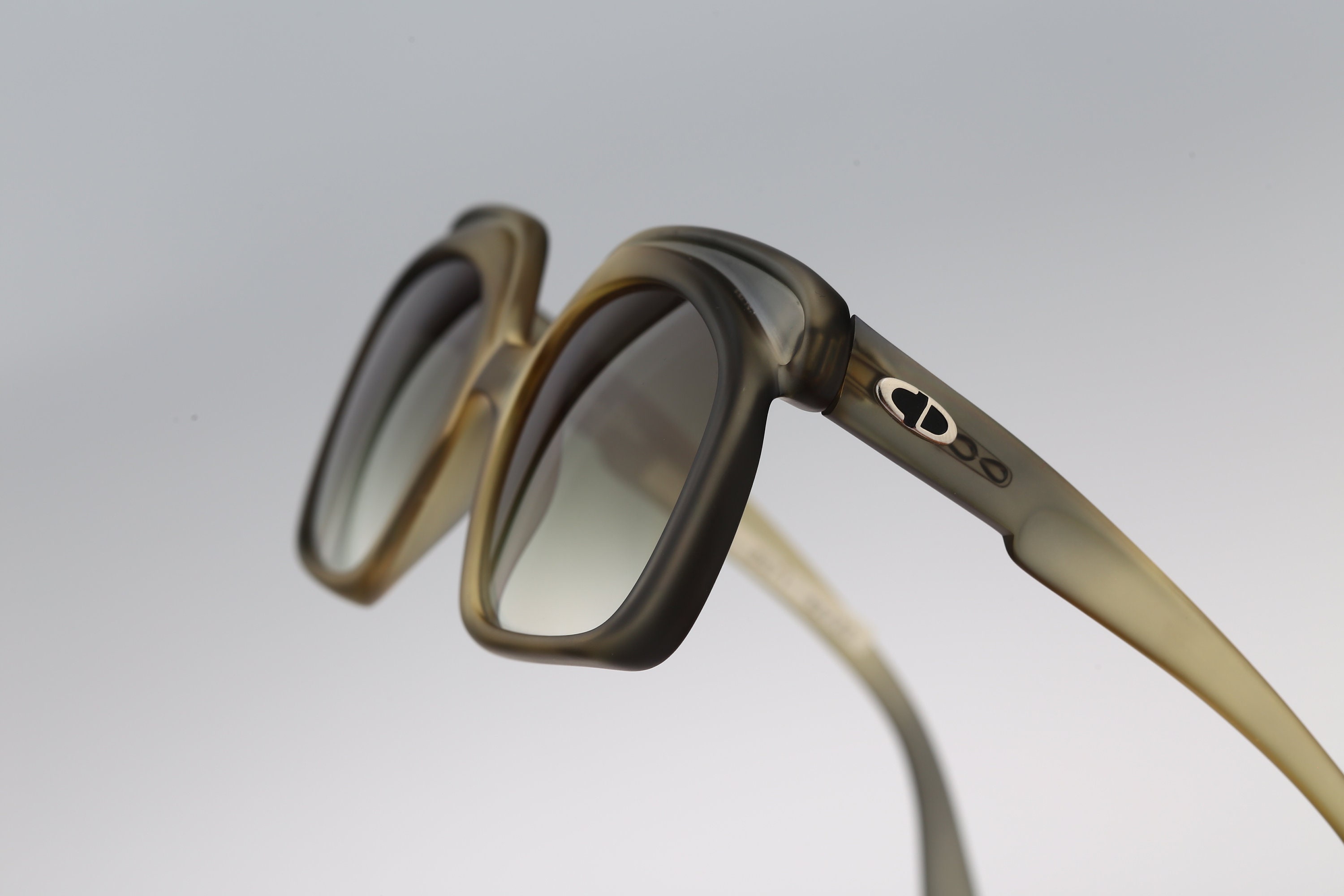 Christian Dior 2009 571, Vintage 70s Iconic Oversized  display picture 3