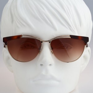 Gian Marco Venturi 526, Vintage 90s gold and tortoise browline cat eye sunglasses women, NOS