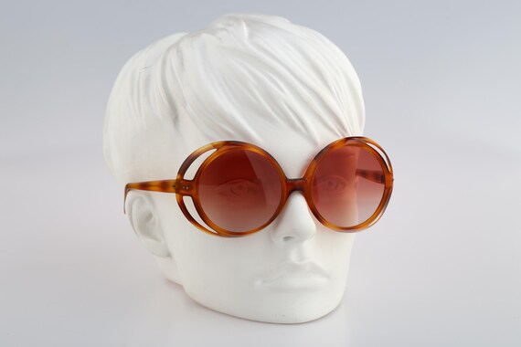 Selecta, Vintage 70s Tinted Brown Lenses Oversized Round  display picture 1