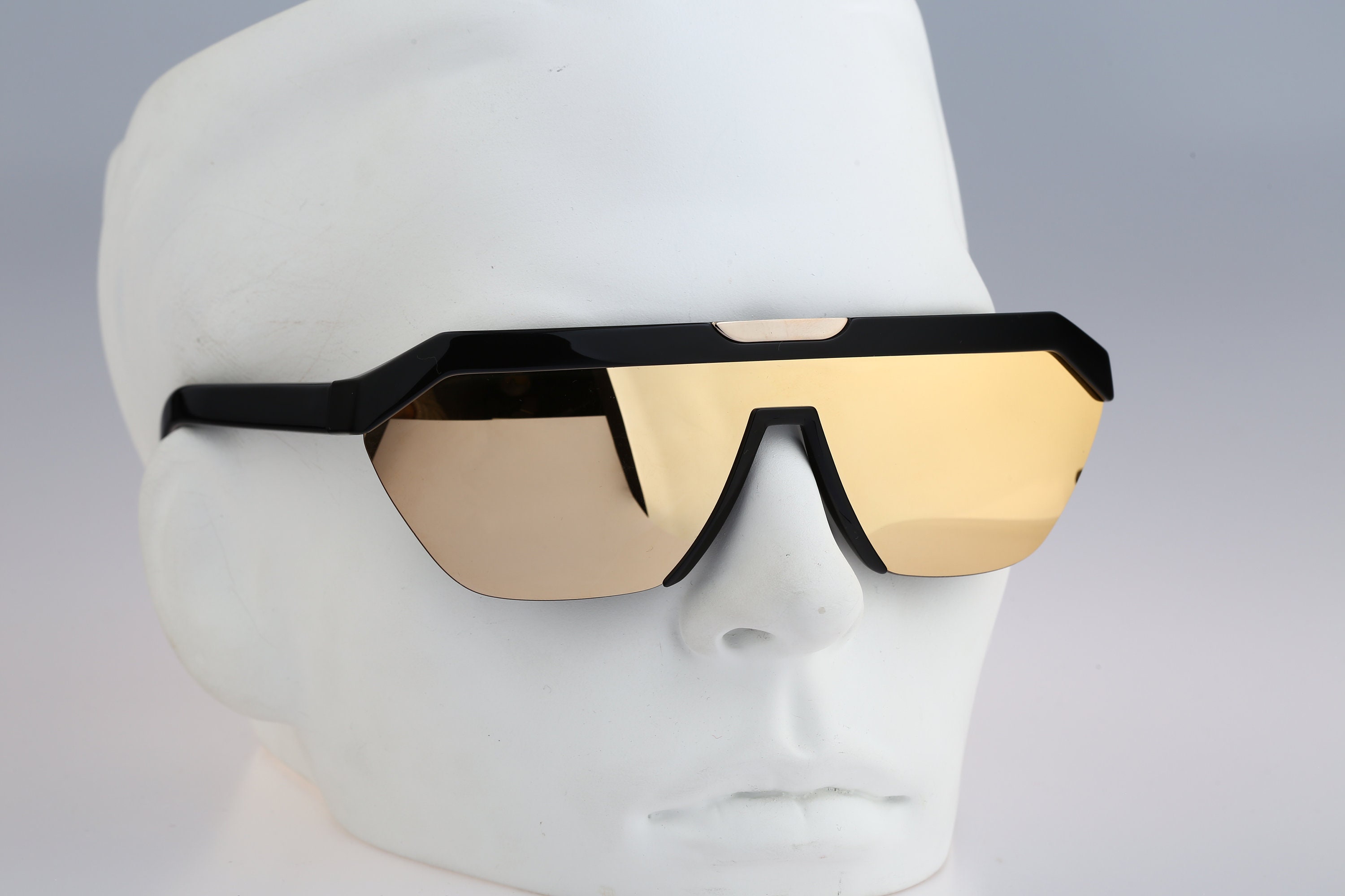 Silhouette M 3093 C 1605, Vintage 80s Gold Mirror Lenses Unique Black Half Rim Shield Sunglasses Men & Women, NOS - Etsy Silhouette M 3093 C 1605, Vintage 80s Gold Mirror Lenses Unique Black Half Rim Shield Sunglasses Men & Women, NOS - Etsy