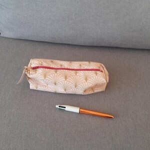 trousse à crayon école en coton rose et or motifs géométriques