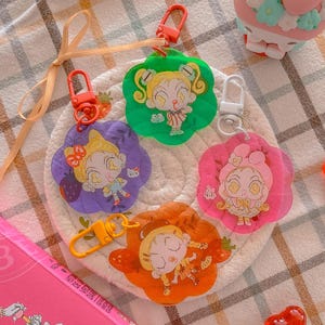 MIKAKO acrylic KEYCHAINS, flower shape, cute character, ai yazawa, gokinjo monogatari, neighborhood story