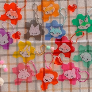 LOONA puzzle acrylic KEYCHAINS, artms, loossemble, yves, chuu, k-pop